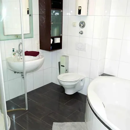 Charmante Moderne 3,5 Zkb-wohnung Апартаменты Трир