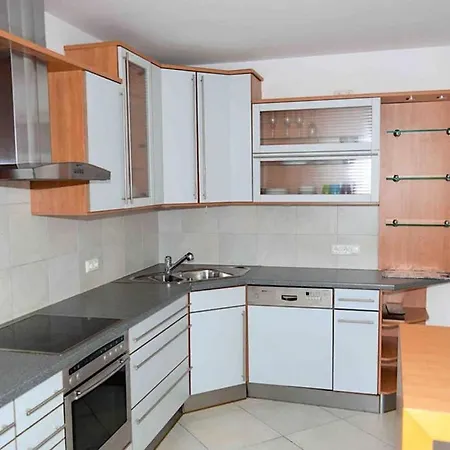 Charmante Moderne 3,5 Zkb-wohnung