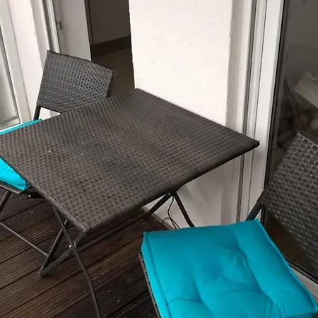 Charmante Moderne 3,5 Zkb-wohnung Apartment *