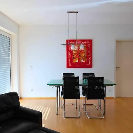 Charmante Moderne 3,5 Zkb-wohnung Апартаменты Трир